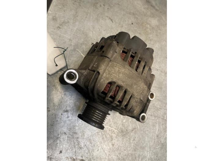 Begagnade Dynamo Peugeot 207/207+ (WA/WC/WM) 1.6 16V VTi Pris € 40,00 Marginaltabell erbjuds av Poolman autodemontage