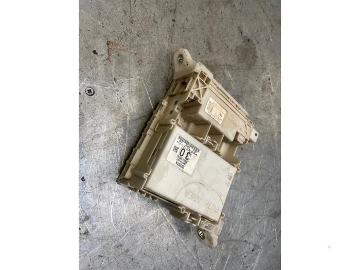 Used Body control computer Toyota Hilux V/VI 2.4 D4D-F 16V 4x4 Price € 121,00 Inclusive VAT offered by Poolman autodemontage