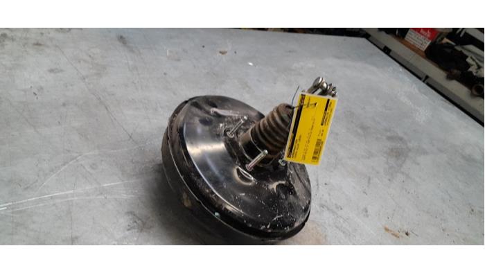 Usagé Servo frein Toyota Hilux V/VI 2.4 D4D-F 16V 4x4 Prix € 121,00 Prix TTC proposé par Poolman autodemontage