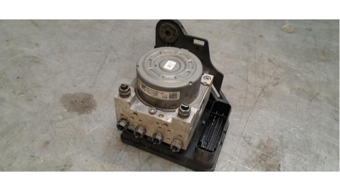 Gebrauchte ABS Pumpe Volkswagen Passat Variant (3G5) 2.0 TDI 16V 190 4Motion Preis € 100,00 Margenregelung angeboten von Poolman autodemontage