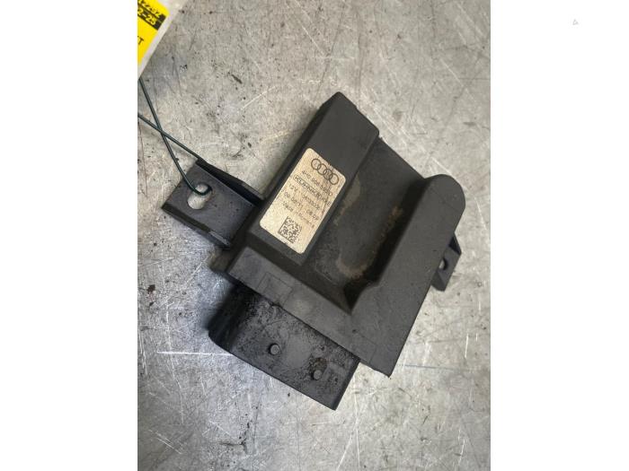 Gebrauchte Kraftstoffpumpe Modul Audi A8 (D4) 3.0 TDI V6 24V Quattro Preis € 40,00 Margenregelung angeboten von Poolman autodemontage