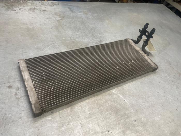 Usagé Radiateur BMW 7 serie (F01/02/03/04) 750i,Li,LiS V8 32V Prix € 50,00 Règlement à la marge proposé par Poolman autodemontage