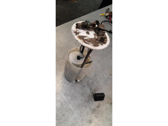 Usagé Pompe à carburant Citroen C4 Aircross (BU) 1.6i 16V 115 Prix € 39,00 Règlement à la marge proposé par Poolman autodemontage