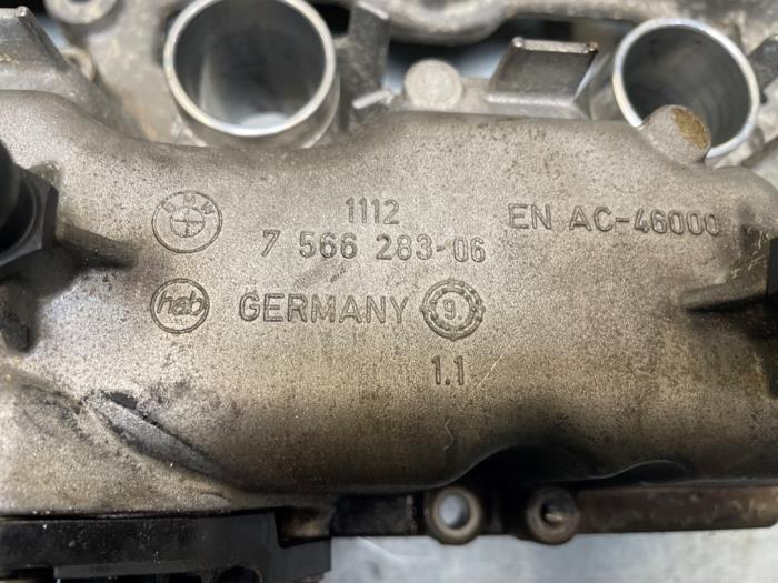 Gebrauchte Ventildeckel BMW 7 serie (F01/02/03/04) 750i,Li,LiS V8 32V Preis € 50,00 Margenregelung angeboten von Poolman autodemontage