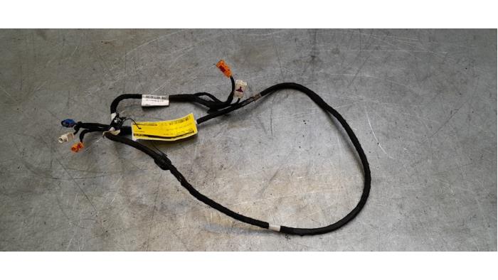 Używane Kabel (rózne) Toyota ProAce 2.0 D-4D 150 16V Worker Cena € 36,29 Z VAT oferowane przez Poolman autodemontage