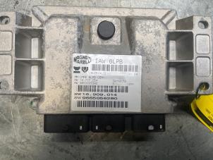 Engine management computer from a Citroën C4 Picasso (UD/UE/UF) 2.0 16V Autom. 2008