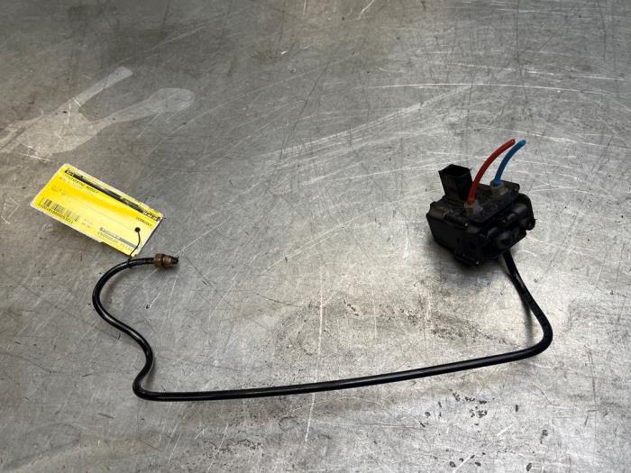 Gebrauchte Luftfederung Modul BMW 5 serie Gran Turismo (F07) 535i 24V TwinPower Turbo Preis € 50,00 Margenregelung angeboten von Poolman autodemontage