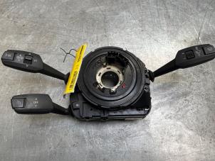 Usagé Commutateur combi colonne de direction BMW X5 (E70) 3.0d 24V Prix € 99,00 Règlement à la marge proposé par Poolman autodemontage