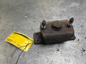 Used Engine mount Isuzu D-Max (TFR/TFS) 2.5 D Twin Turbo 4x4 Price € 60,50 Inclusive VAT offered by Poolman autodemontage