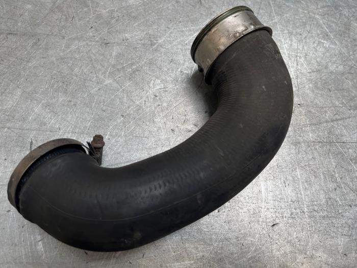 Używane Przewód Turbo Porsche 911 (996) 3.6 Turbo 4 24V Cena € 75,00 Procedura marży oferowane przez Poolman autodemontage
