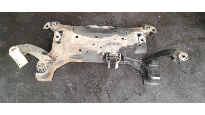 Used Subframe Ford Transit Connect (PJ2) 1.6 TDCi 16V 75 Price € 60,50 Inclusive VAT offered by Poolman autodemontage