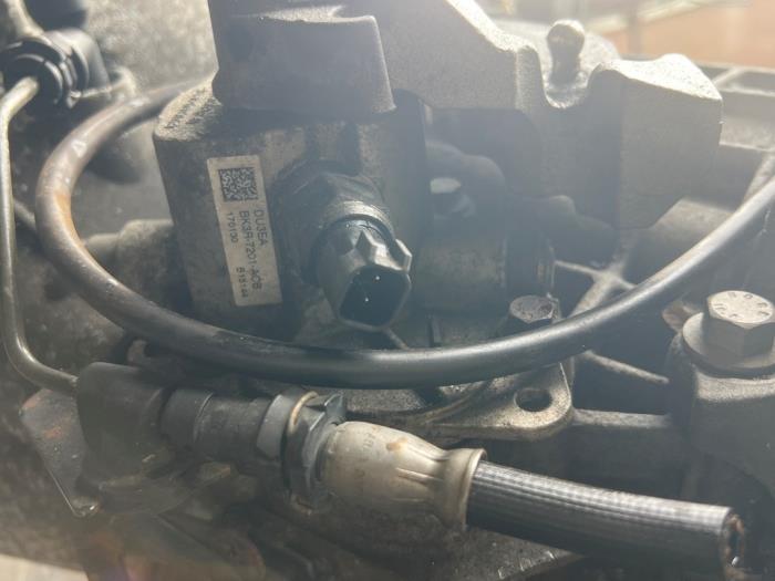 Boîte de vitesse d'un Ford Transit Custom 2.0 TDCi 16V Eco Blue 105 2017