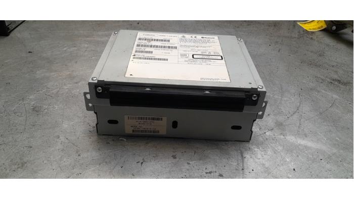 Lecteur CD d'un Volvo V60 I (FW/GW) 2.4 D6 20V Plug-in Hybrid AWD 2013