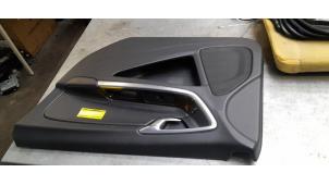 Begagnade List, framdörr, 4-dörrars, höger Volvo V60 I (FW/GW) 2.4 D6 20V Plug-in Hybrid AWD Pris € 50,00 Marginaltabell erbjuds av Poolman autodemontage