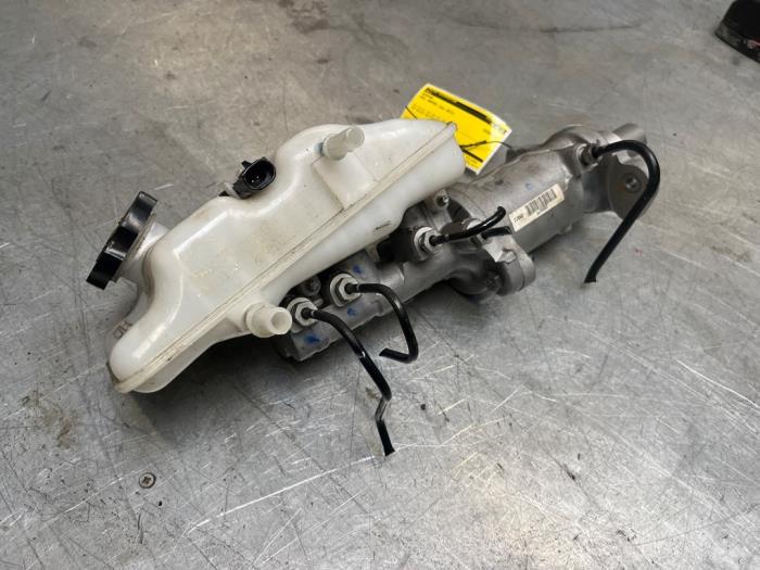 Używane Pompa hamulcowa Opel Ampera 1.4 16V Cena € 75,00 Procedura marży oferowane przez Poolman autodemontage