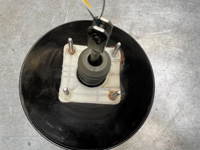 Usagé Servo frein Iveco New Daily IV 35C10V,S10V Prix € 48,40 Prix TTC proposé par Poolman autodemontage