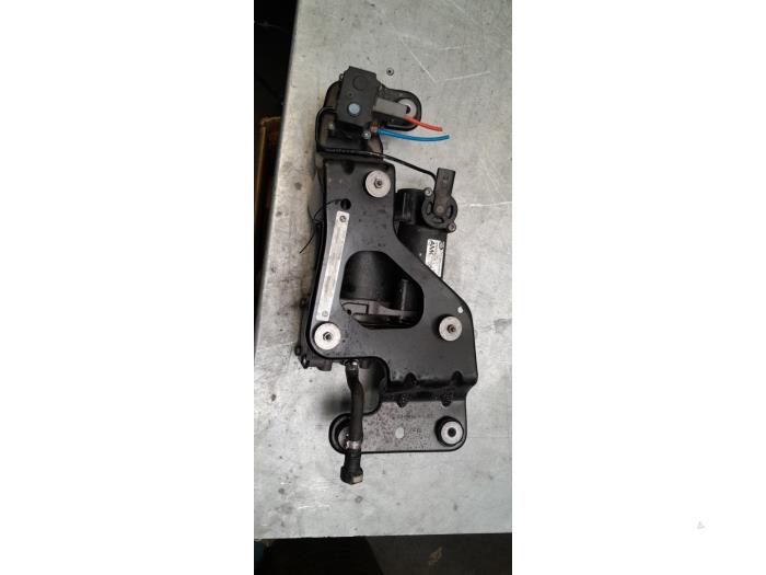 Pompe suspension pneumatique