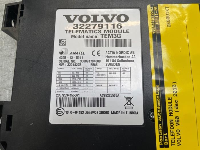 Begagnade Telefonmodul Volvo V60 I (FW/GW) 2.4 D6 20V AWD Twin Engine Plug-in Hybrid Pris € 100,00 Marginaltabell erbjuds av Poolman autodemontage