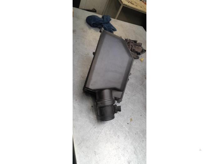 Gebrauchte Luftfiltergehäuse Volvo V60 I (FW/GW) 2.4 D6 20V AWD Twin Engine Plug-in Hybrid Preis € 40,00 Margenregelung angeboten von Poolman autodemontage
