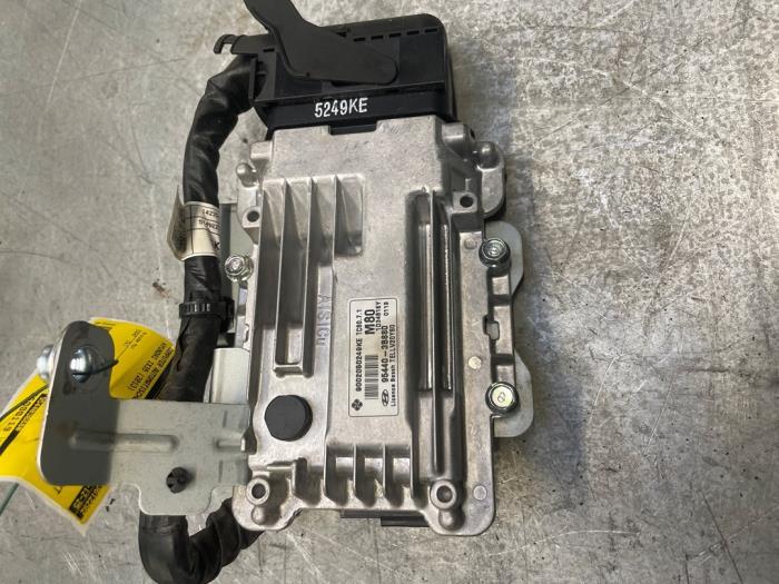 Used Automatic gearbox computer Hyundai iX35 (LM) 2.0 CRDi 16V 4x4 Price € 199,00 Margin scheme offered by Poolman autodemontage
