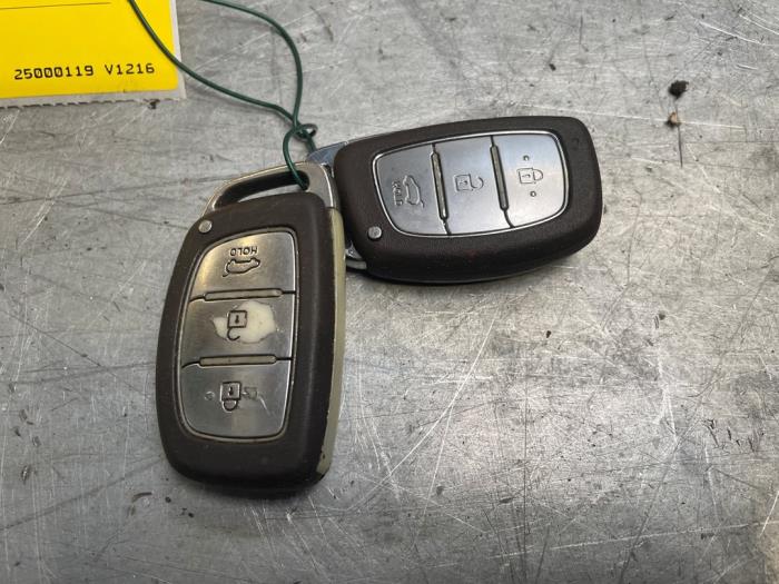 Używane Klucz Hyundai iX35 (LM) 2.0 CRDi 16V 4x4 Cena € 50,00 Procedura marży oferowane przez Poolman autodemontage