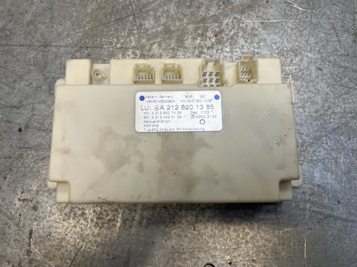 Używane Modul keyless vehicle Mercedes E (C207) E-350 CGI V6 24V Cena € 50,00 Procedura marży oferowane przez Poolman autodemontage