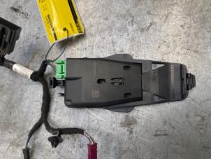 Regnsensor från en Volvo V60 I (FW/GW) 2.4 D6 20V AWD Twin Engine Plug-in Hybrid 2015