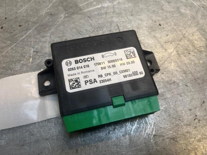 Begagnade PDC-modul Peugeot Expert (V1/VA/VB/VE/VF/VT/VY) 2.0 Blue HDi 120 16V Pris € 24,20 Inklusive moms erbjuds av Poolman autodemontage
