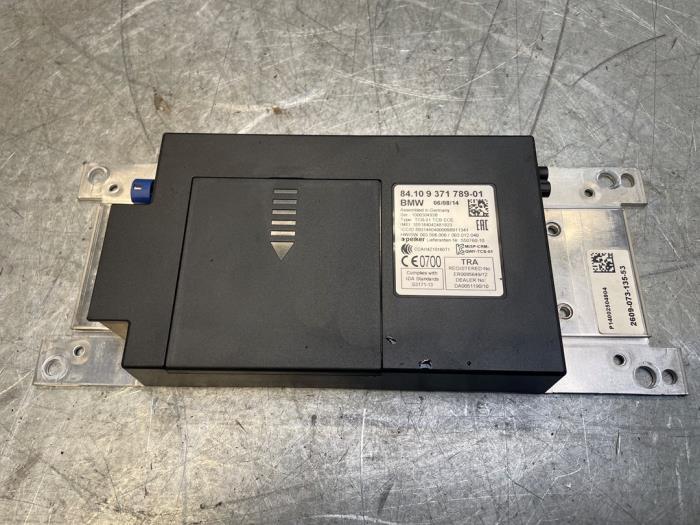 Używane Modul Bluetooth BMW X5 (F15) xDrive 35d 3.0 24V Cena € 39,00 Procedura marży oferowane przez Poolman autodemontage