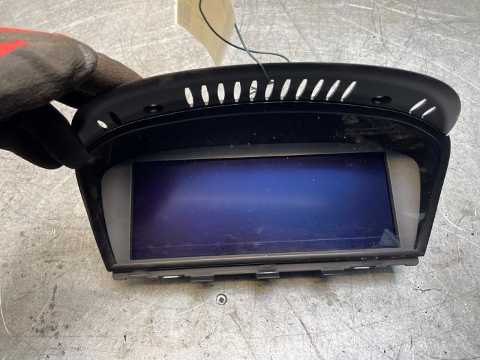 Begagnade Innerdisplay BMW 3 serie (E90) 320i 16V Pris € 75,00 Marginaltabell erbjuds av Poolman autodemontage