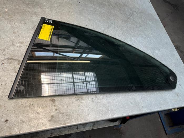 Usados Ventanilla triangular derecha detrás BMW 3 serie (E46/2) 318 Ci 16V Precio € 40,00 Norma de margen ofrecido por Poolman autodemontage
