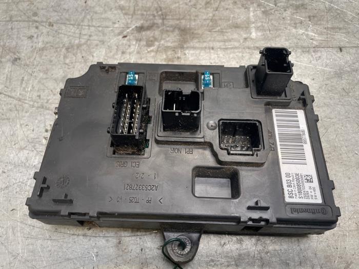 Używane Modul Comfort Citroen C4 Berline (LC) 1.6 16V VTi 120 Cena € 40,00 Procedura marży oferowane przez Poolman autodemontage