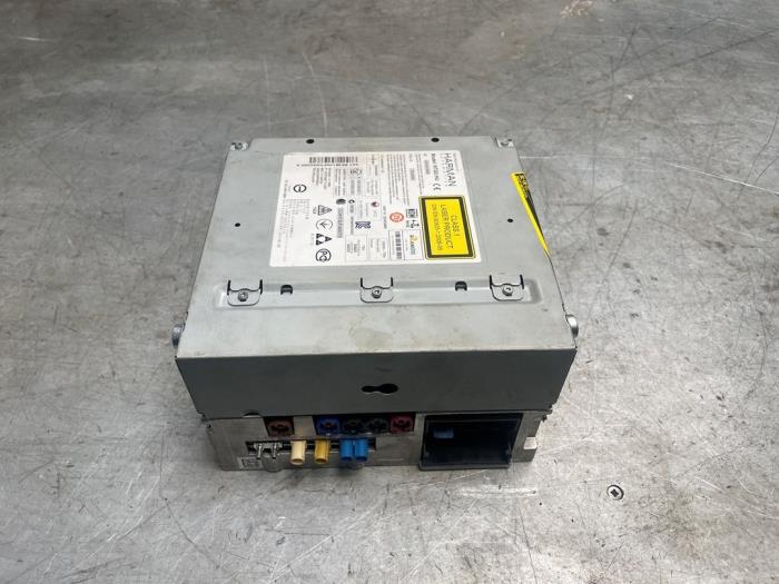 Usagé Module navigation Mercedes C (W205) C-350 e 2.0 16V Prix € 450,00 Règlement à la marge proposé par Poolman autodemontage