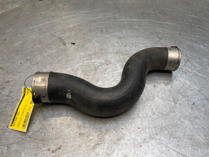 Usagé Tuyau intercooler BMW 5 serie (F10) 520d 16V Prix € 30,00 Règlement à la marge proposé par Poolman autodemontage