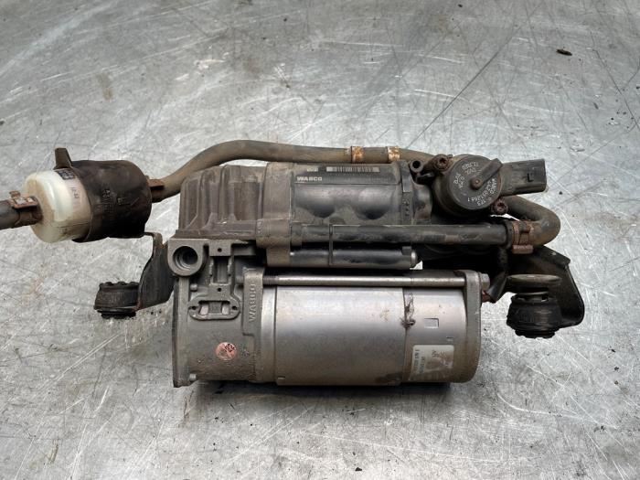 Begagnade Luftpump (fjädring) Mercedes E Estate (S212) E-250 CDI 16V BlueEfficiency 4-Matic Pris € 100,00 Marginaltabell erbjuds av Poolman autodemontage