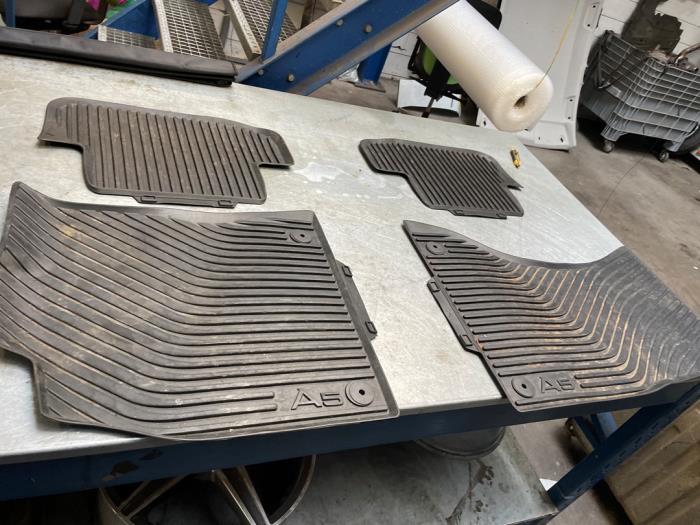 Kit tapis sol voiture