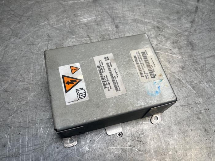 Voltage converter module