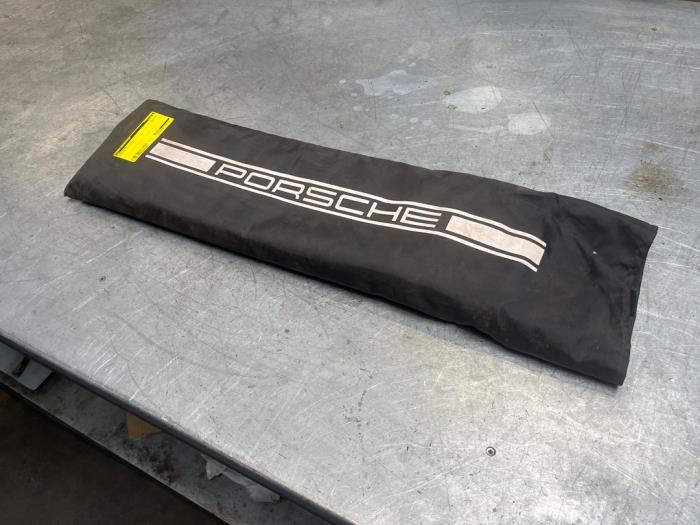 Begagnade Solpanel Porsche 911 (996) 3.6 Turbo 4 24V Pris € 99,00 Marginaltabell erbjuds av Poolman autodemontage