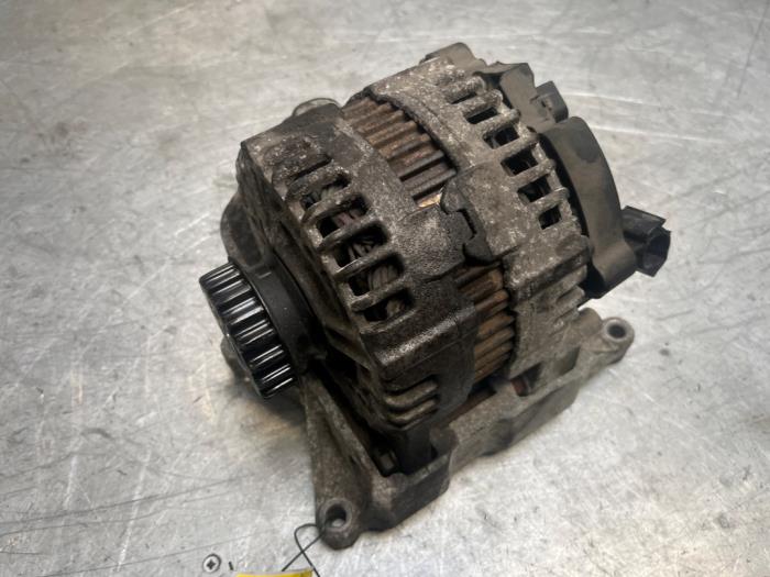 Usagé Alternateur Volkswagen Multivan T5 (7E/7HC/7HF/7HM) 2.5 Tdi Prix € 75,00 Règlement à la marge proposé par Poolman autodemontage