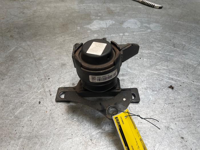 Used Engine mount Ford Mondeo V Wagon 2.0 Hybrid 16V Price € 30,00 Margin scheme offered by Poolman autodemontage