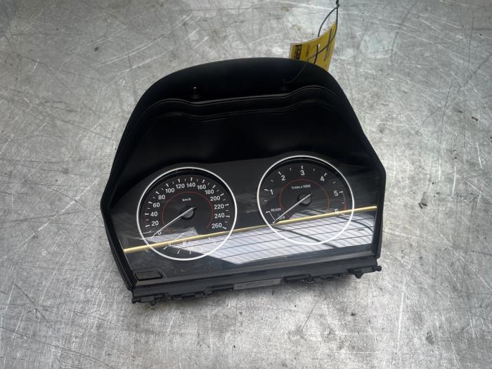Begagnade Instrumentpanel BMW 1 serie (F20) 116d 2.0 16V Pris € 75,00 Marginaltabell erbjuds av Poolman autodemontage