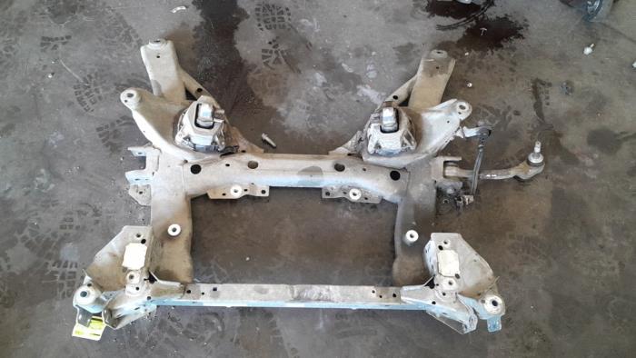 Used Subframe BMW 3 serie (G20) 320e 2.0 TwinPower Turbo 16V Price € 200,00 Margin scheme offered by Poolman autodemontage