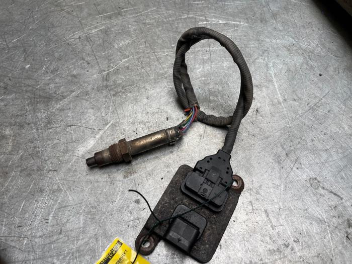 Nox Sensor Iveco New Daily VI, 2014 35C18, 40C18, 50C18, 65C18, 70C18, 35S18, Lieferwagen, Diesel, 2.998cc, 132kW (179pk), RWD, F1CGL411B; F1CFL411W, 2016-04 (Gebraucht)