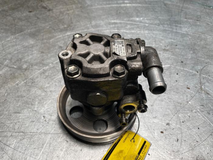 Begagnade Servostyrningspump Audi A5 Cabrio (8F7) 2.0 TFSI 16V Pris € 30,00 Marginaltabell erbjuds av Poolman autodemontage
