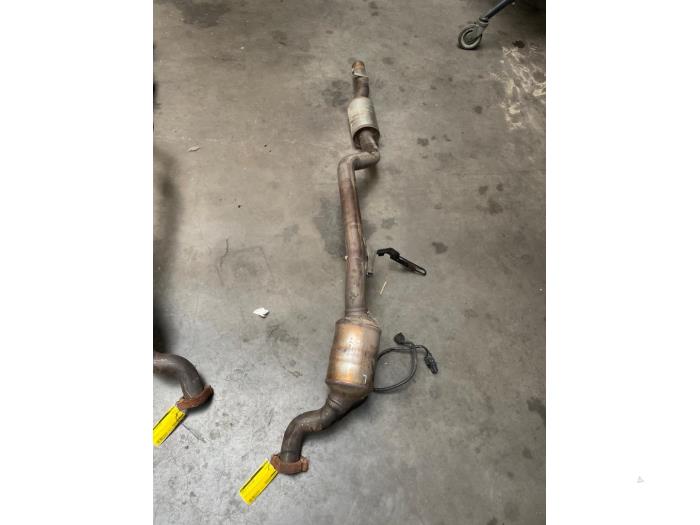 Used Front pipe + catalyst Mercedes CL (216) 5.5 CL-550 V8 32V Price € 2.520,00 Margin scheme offered by Poolman autodemontage