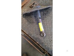 Used Rear shock absorber, right Peugeot Partner Combispace 1.6 HDI 90 16V Price € 20,00 Margin scheme offered by Poolman autodemontage