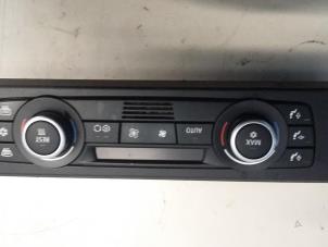 Usados Panel Climatronic BMW 3 serie (E90) 320d 16V Precio € 30,00 Norma de margen ofrecido por Poolman autodemontage
