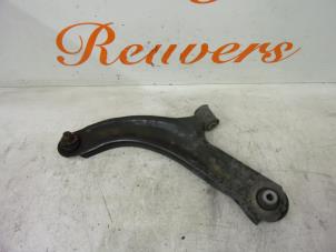 Used Front wishbone, left Renault Clio III (BR/CR) 1.2 16V TCe 100 Price € 40,00 Margin scheme offered by Autorecycling Reuvers B.V.
