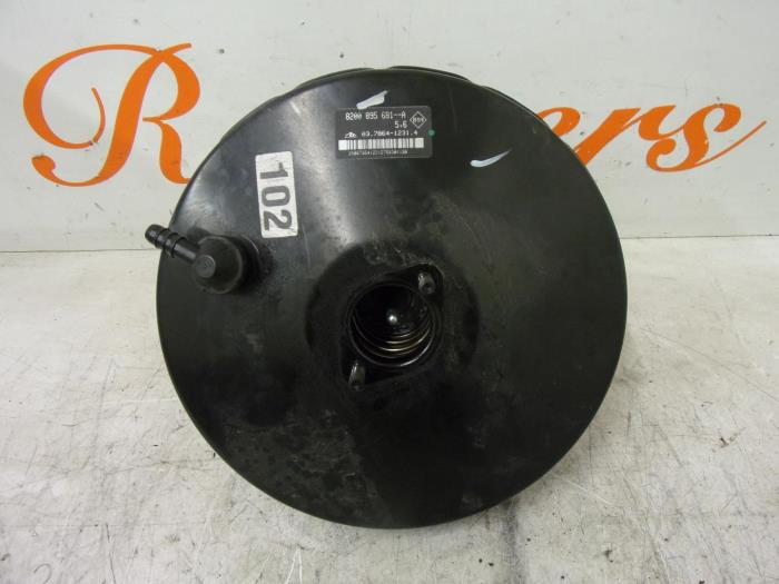 Usagé Servo frein Renault Clio III (BR/CR) 1.2 16V TCe 100 Prix € 35,00 Règlement à la marge proposé par Autorecycling Reuvers B.V.