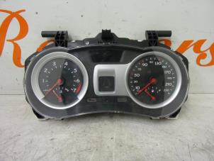 Used Instrument panel Renault Clio III (BR/CR) 1.2 16V TCe 100 Price € 50,00 Margin scheme offered by Autorecycling Reuvers B.V.